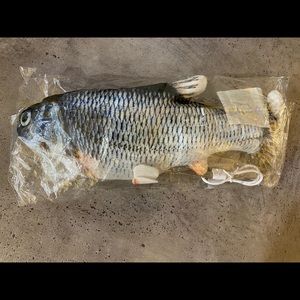 2 Electronic Moving Fish Cat Toy with Catnip